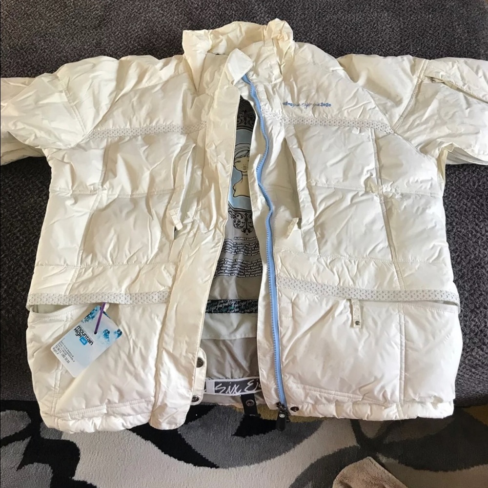 626 Cream Snowboarding Jacket